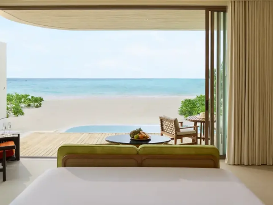 إطلالة البحيرة من داخل الفيلا في Centara Grand Lagoon