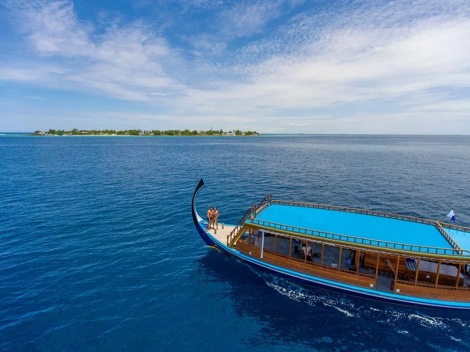 قارب الغوص التقليدي في Emerald Maldives