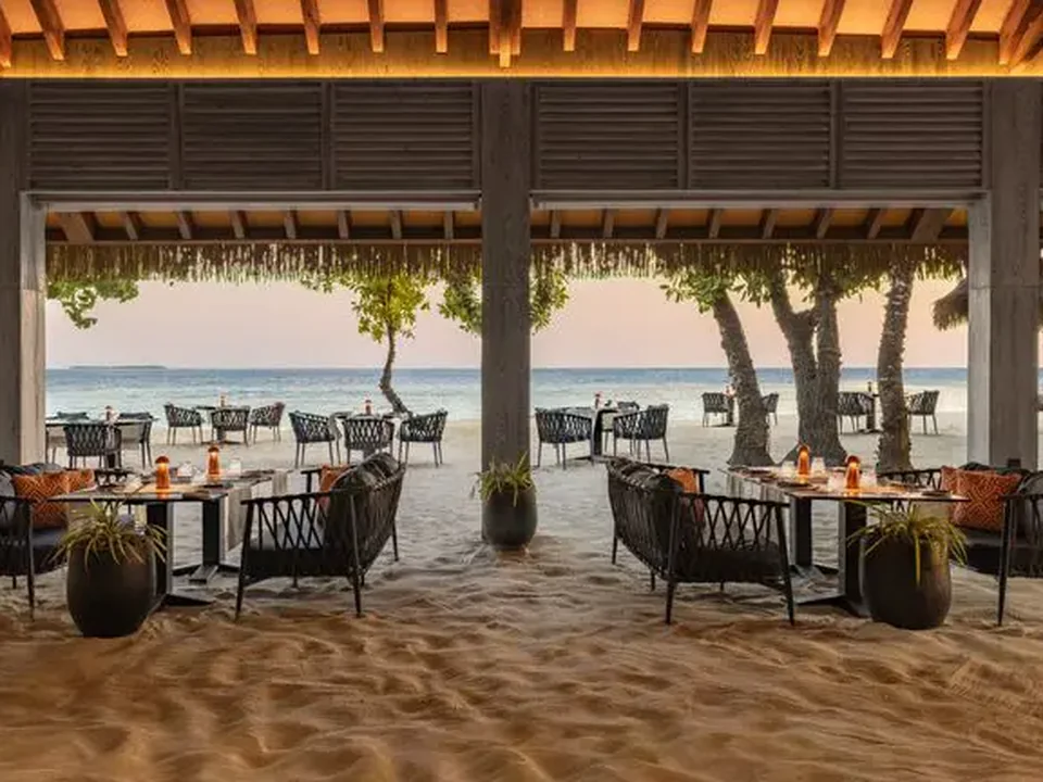 مطعم Tuhu في JOALI Maldives