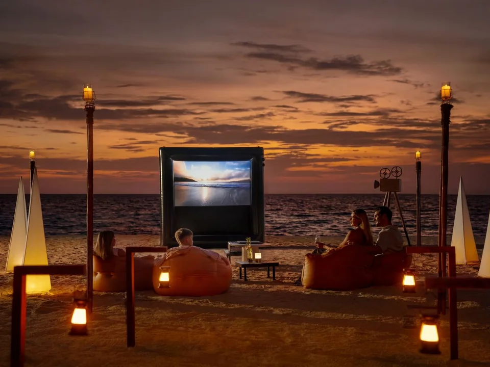 السينما الشاطئية تحت النجوم في JW Marriott Kaafu