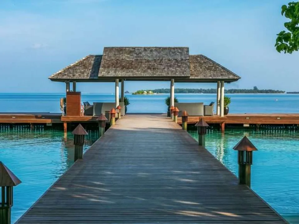 رصيف الوصول في Lily Beach