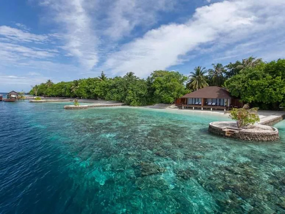 فلل البحيرة على الشعاب المرجانية في Lily Beach