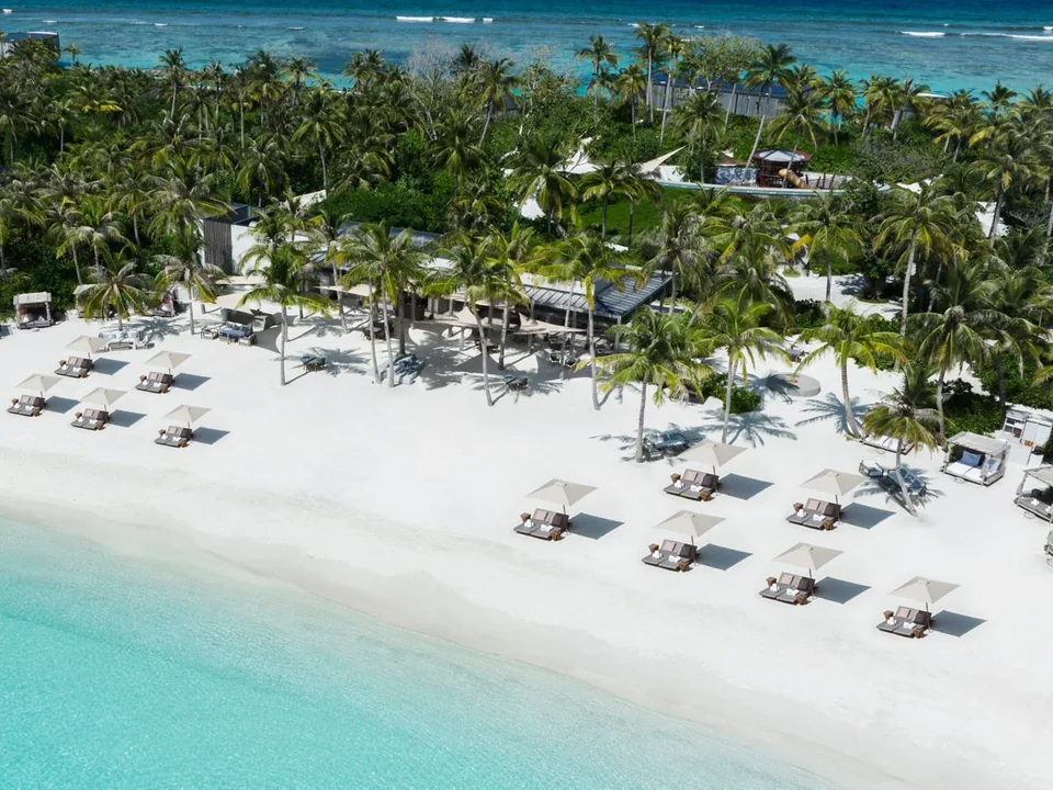 نادي الشاطئ في Ritz-Carlton Maldives