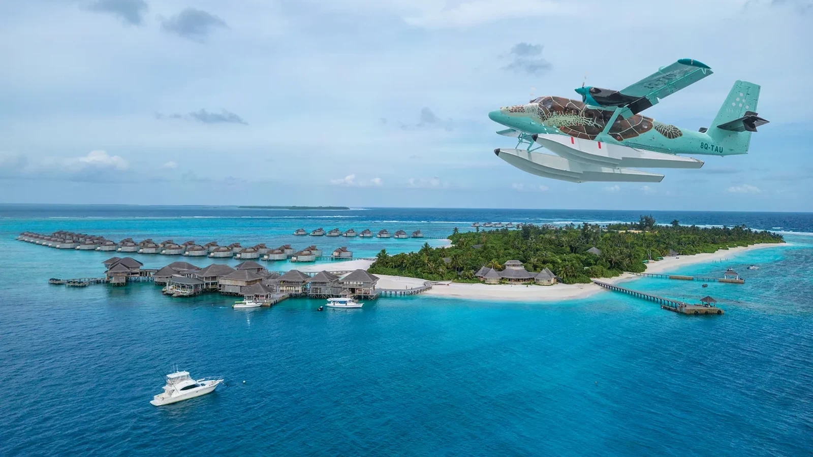 طائرة مائية تحلق فوق Six Senses Laamu
