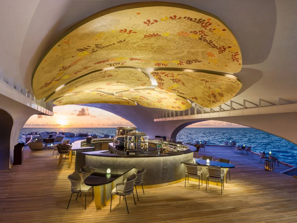 بار Whale المميز بتصميمه في St. Regis