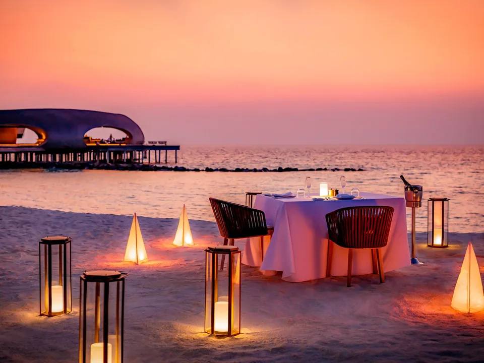 عشاء خاص على الشاطئ في St. Regis