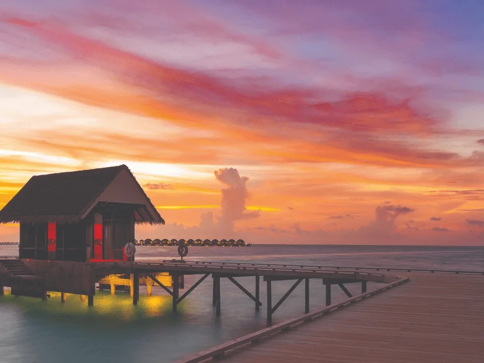 غروب الشمس على رصيف Villa Nautica