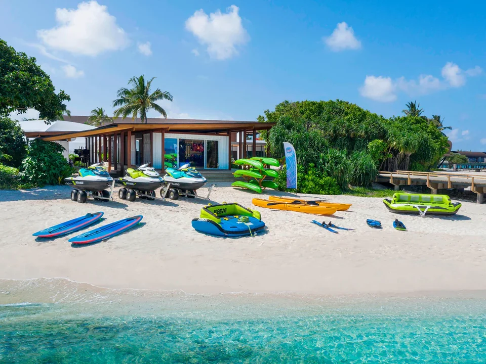 مركز الرياضات المائية في The Westin Maldives